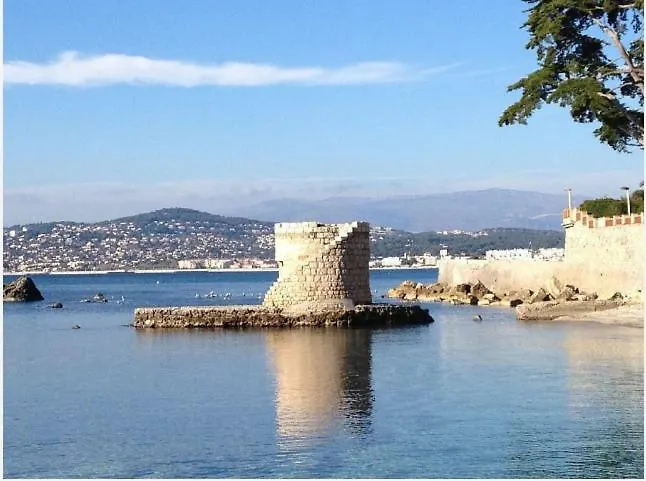 A Juan Golfe-Juan